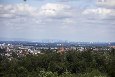 Was muss geschehen, dass Darmstadt bis 2035 Treibhausgas-neutral wird? Eine ganze Menge. Am Dienstagabend stellte die Stadt bei einer Online-Veranstaltung das Klimaschutzkonzept vor.          Archivfoto: Guido Schiek
