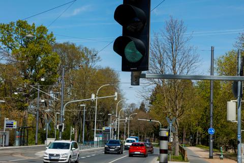 In der Nieder-Ramstädter Straße war ein Reallabor mit Sensoren und Kameras eingerichtet worden, um Daten für die Grüne Welle in Echtzeit zu erheben.