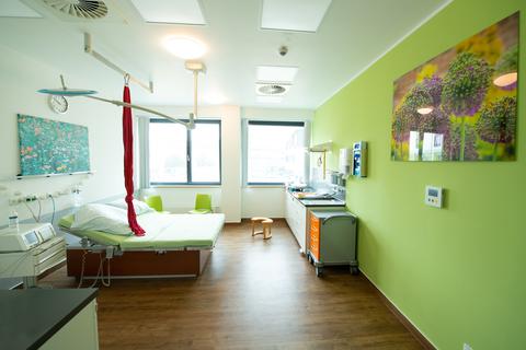 So sieht ein hebammengeleiteter Kreißsaal am Klinikum Darmstadt aus - er richtet sich an Frauen mit unkomplizierter Schwangerschaft.