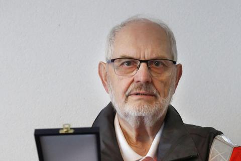 Der Arzt Hans Steinmetz hat das Bundesverdienstkreuz am Bande erhalten. Foto: Karl-Heinz Bärtl
