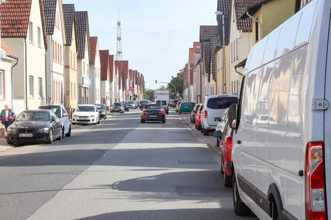 Die Entwurfsplanung für die Sanierung der Wallerstädter Ortsdurchfahrt soll den Gremien nach der Sommerpause vorgelegt werden. Foto: Frank Möllenberg