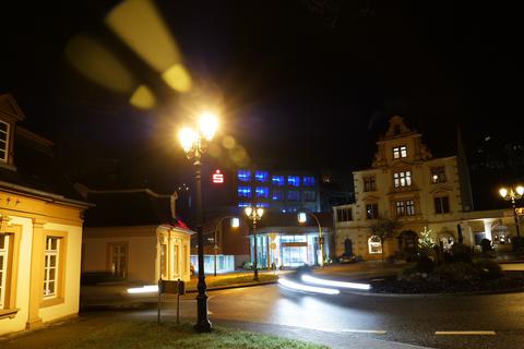 Der Sitz der Kreissparkasse Weilburg.. Die AfD möchte die Fusion mit der Sparkasse Limburg. 