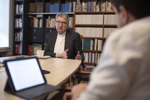 Die Studie ist abgeschlossen, doch noch immer sind viele Fragen offen: der Mainzer Bischof Peter Kohlgraf.