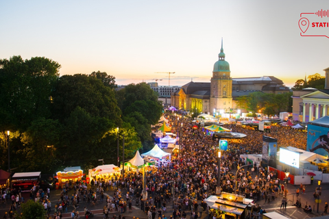 Das Schlossgrabenfest zieht stets Hunderttausende Besucher an. Foto: Björn Friedrich