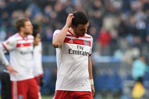 Scheiterte vom Punkt gegen den überragenden Mainzer Keeper Florian Müller: Filip Kostic. Foto: dpa