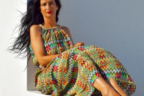 Schickes Sommerkleid für unseren Inseltrip aus Saloniki. Foto: Anja Kossiwakis