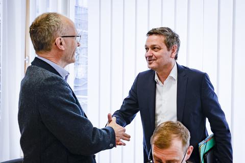 CDU-Klausurtagung: Christian Baldauf begrüßt Parteikollegen Helmut Martin.