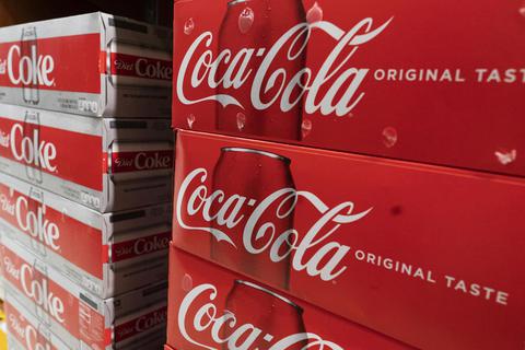 Der Coca-Cola-Konzern will die Preise seiner Produkte um bis zu sieben Prozent erhöhen. Foto: dpa
