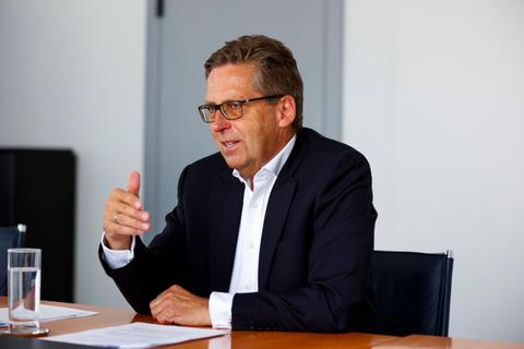 Als IHK-Präsident hat Matthias Martiné auch die Sorgen und Nöte kleiner Firmen im Blick. Foto: Guido Schiek 
